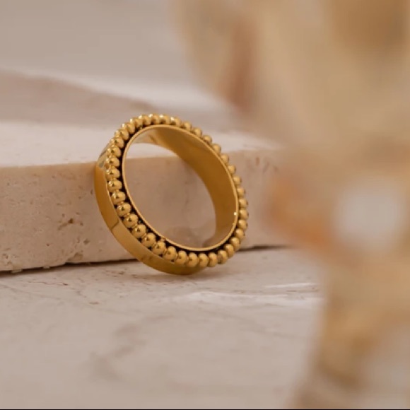 💛18K gold plated micro beaded ring - Picture 2 of 4
